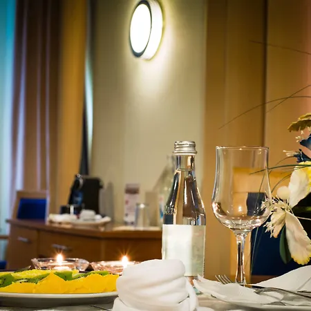 Azoris Angra Garden - Plaza Hotel Angra do Heroismo