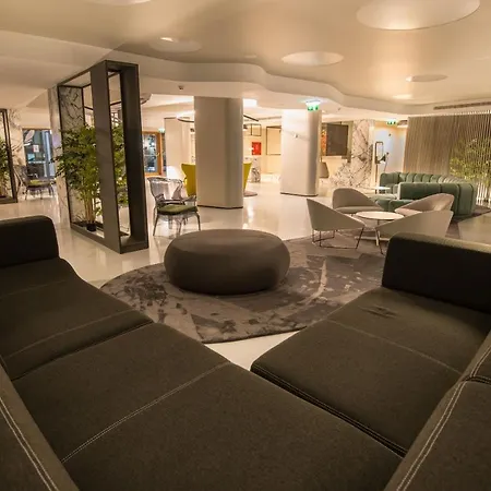 Отель Azoris Angra Garden - Plaza 4*