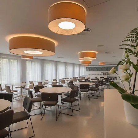 Hotel Azoris Angra Garden - Plaza 4*