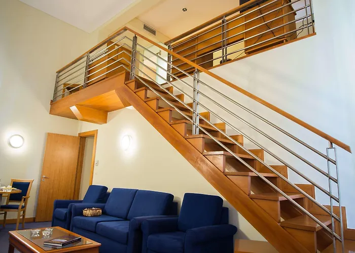 ホテル Azoris Angra Garden - Plaza アングラ・ド・エロイーズモ