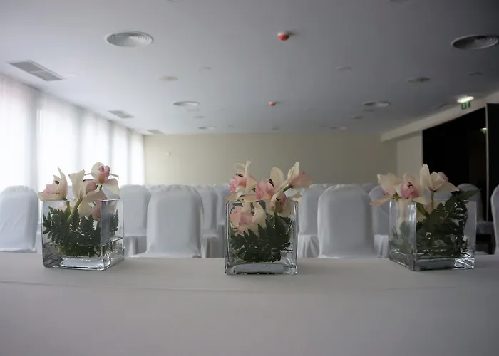 Hotel Azoris Angra Garden – Plaza 4*